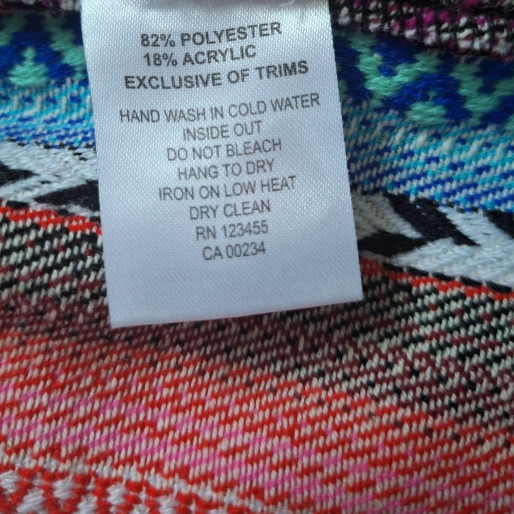 DESIGN LAB Lord & Taylor Vibrant Patterned High Waist Shorts - Picture 6 of 7